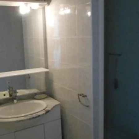 Apartmán Climatise Pres De La Avec Piscine Et Parking, Port Camargue - Fr-1-731-101